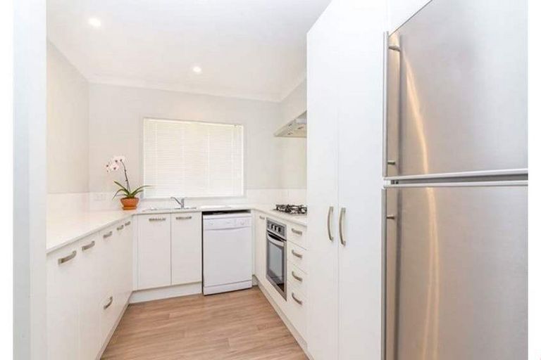 Photo of property in 410 Weymouth Road, Weymouth, Auckland, 2103