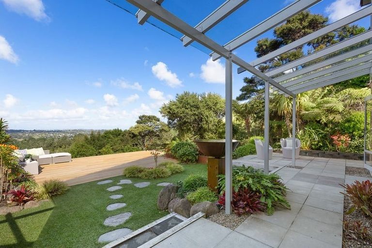 Photo of property in 391 Paremoremo Road, Paremoremo, Auckland, 0632