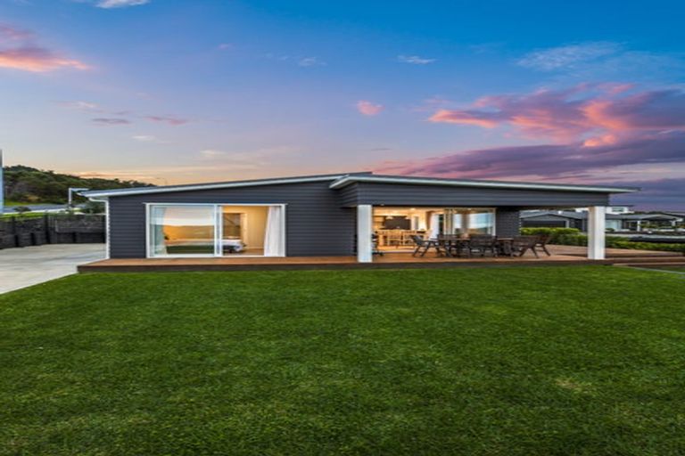 Photo of property in 39 Jordan Street, Mangawhai Heads, Mangawhai, 0505