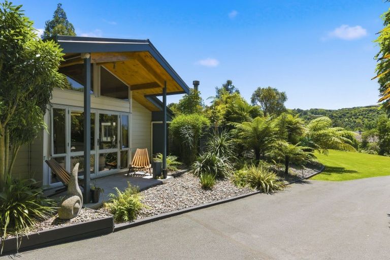 Photo of property in 126 Maui Pomare Road, Nikau Valley, Paraparaumu, 5032