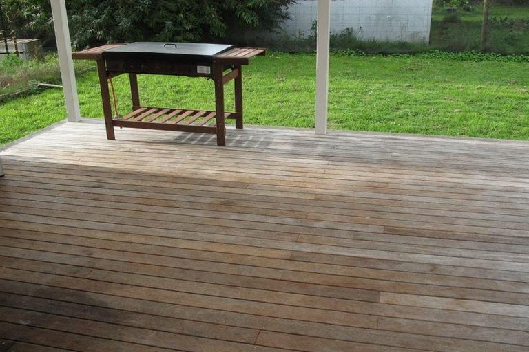 Photo of property in 43 Taylor Street, Carterton, 5713