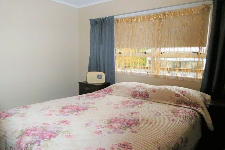 Photo of property in 2 Mawhera Street, Dobson, Greymouth, 7805