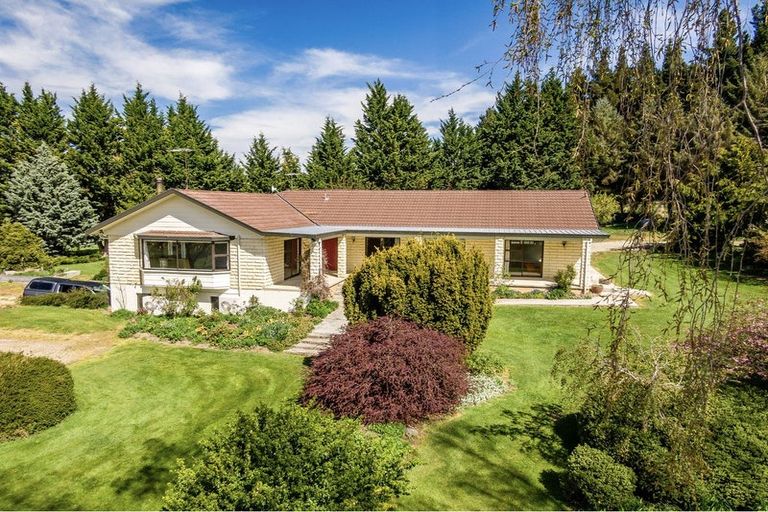 Photo of property in 533 Saint Bathans Loop Road, Cambrians, Omakau, 9377