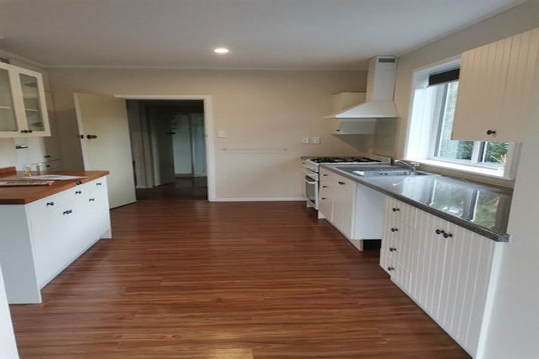 Photo of property in 102 Hill Road, Belmont, Lower Hutt, 5010