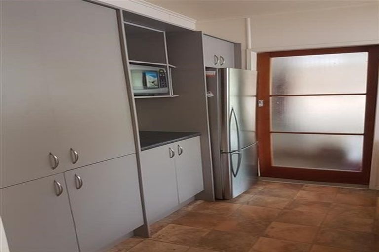 Photo of property in 2 Tudor Place, Koutu, Rotorua, 3010