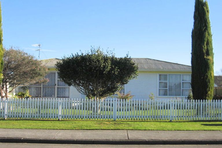 Photo of property in 1/7 Edmund Hillary Avenue, Papakura, 2110