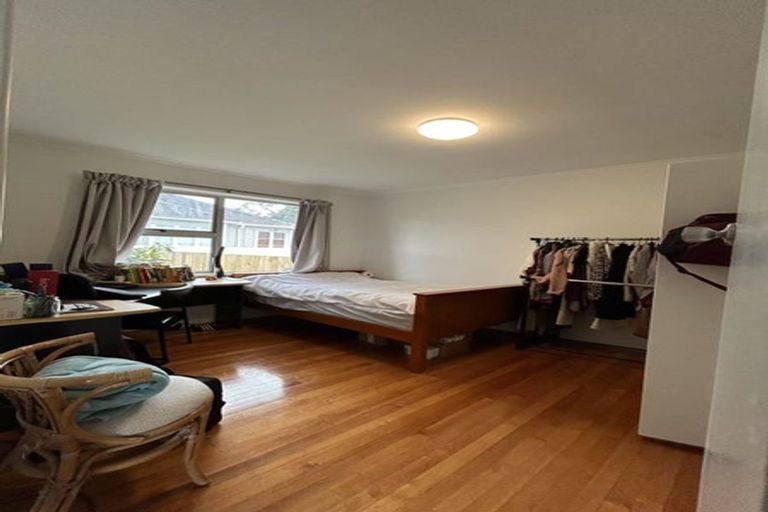 Photo of property in 26 Waimana Avenue, Northcote Point, Auckland, 0627