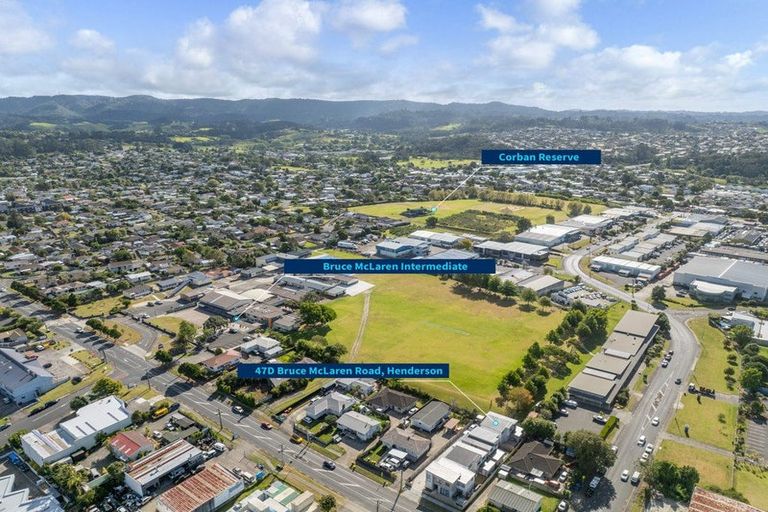 Photo of property in 47d Bruce Mclaren Road, Henderson, Auckland, 0612