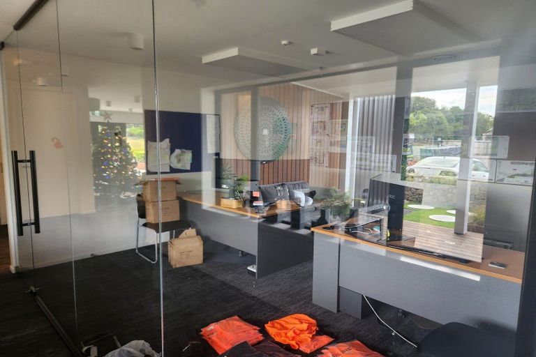 Photo of property in 275 Fitzgerald Road, Drury, 2577