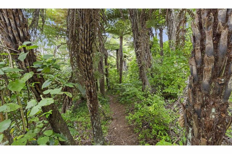 Photo of property in 104d Greenslade Road, Raglan, 3295