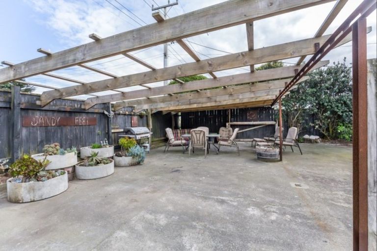 Photo of property in 25 Hunia Terrace, Himatangi Beach, Foxton, 4891