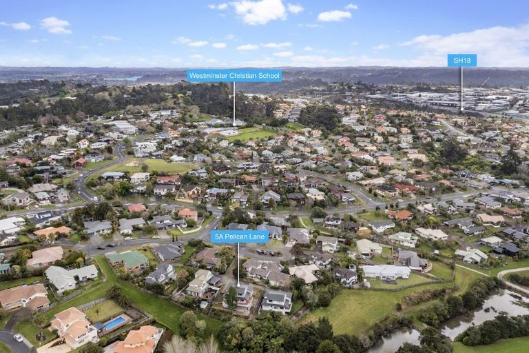 Photo of property in 1/5 Pelican Lane, Unsworth Heights, Auckland, 0632