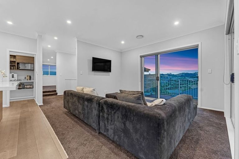 Photo of property in 56 Hillpark Drive, Pokeno, 2402