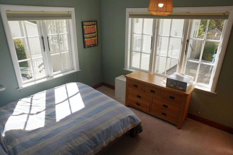 Photo of property in 8 Waikare Street, Karori, Wellington, 6012