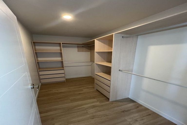 Photo of property in 47 Pohewa Road, Silverdale, 0932