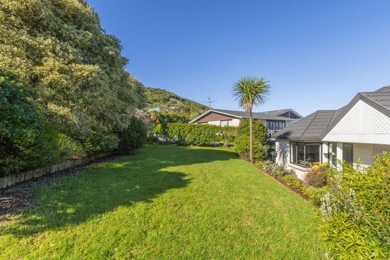 Photo of property in 11 Kea Street, Waikanae, 5036
