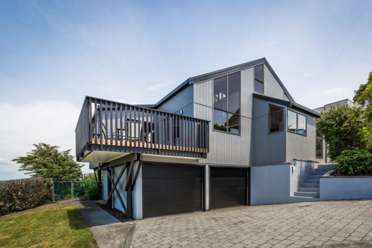 Photo of property in 26 Havelock Road, Hospital Hill, Napier, 4110