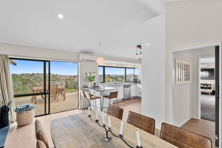 Photo of property in 86 Whites Road, Whitford, Howick, 2571