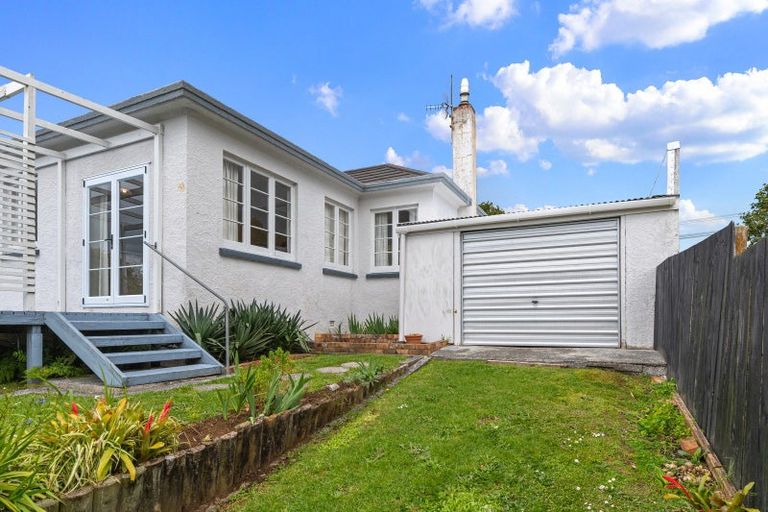 Photo of property in 34 Cairnfield Road, Kensington, Whangarei, 0112