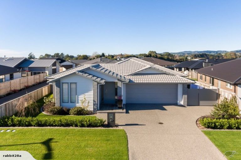 Photo of property in 39 Kahuparere Crescent, Pyes Pa, Tauranga, 3112
