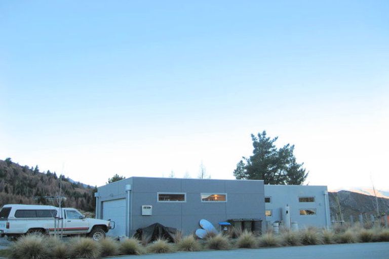 Photo of property in 11 Maple Court, Arthurs Point, Queenstown, 9371