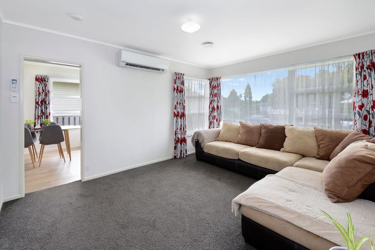 Photo of property in 57 Tatariki Street, Rosehill, Papakura, 2113