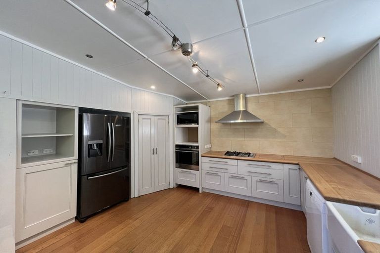 Photo of property in 25 Austin Street, Mount Victoria, Wellington, 6011