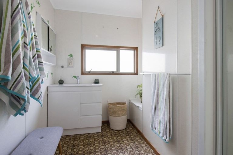 Photo of property in 207 Seaforth Road, Waihi Beach, 3611