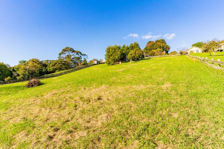 Photo of property in 236 Point View Drive, East Tamaki Heights, Auckland, 2016