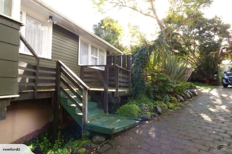 Photo of property in 144 Woodlands Park Road, Titirangi, Auckland, 0604