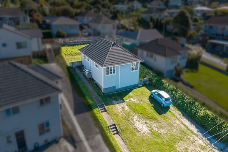 Photo of property in 35 Kotuku Street, Elsdon, Porirua, 5022