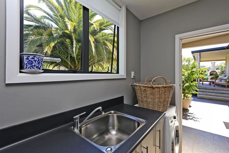 Photo of property in 244 Seafield Road, Eskdale, Napier, 4182