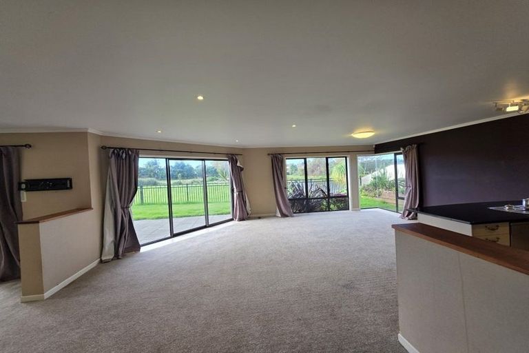 Photo of property in 35 Oriental Parade, Papamoa Beach, Papamoa, 3118