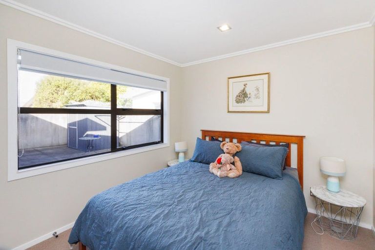 Photo of property in 65a Rosalie Terrace, Kelvin Grove, Palmerston North, 4414