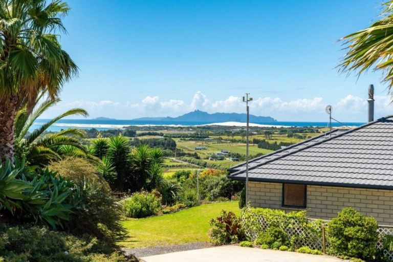 Photo of property in 2 Coastview Lane, Mangawhai, 0975