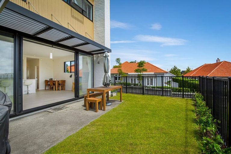 Photo of property in 4 Frances Bryers Road, Hobsonville, Auckland, 0616