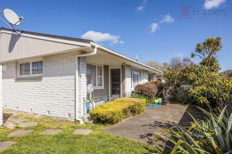 Photo of property in Capel Courts, 8/141a Clarence Street, Riccarton, Christchurch, 8011