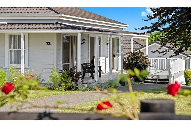 Photo of property in 72 Hermitage Road, Waiuku, 2682