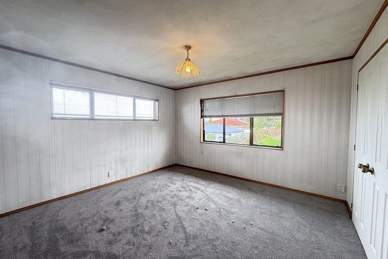 Photo of property in 178 Sturges Road, Henderson, Auckland, 0612