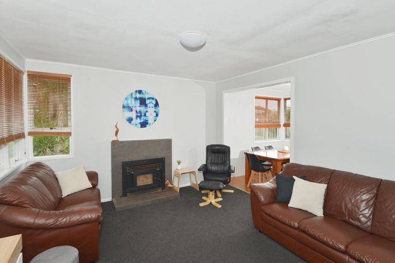 Photo of property in 3 Ogle Crescent, Te Kamo, Whangarei, 0112