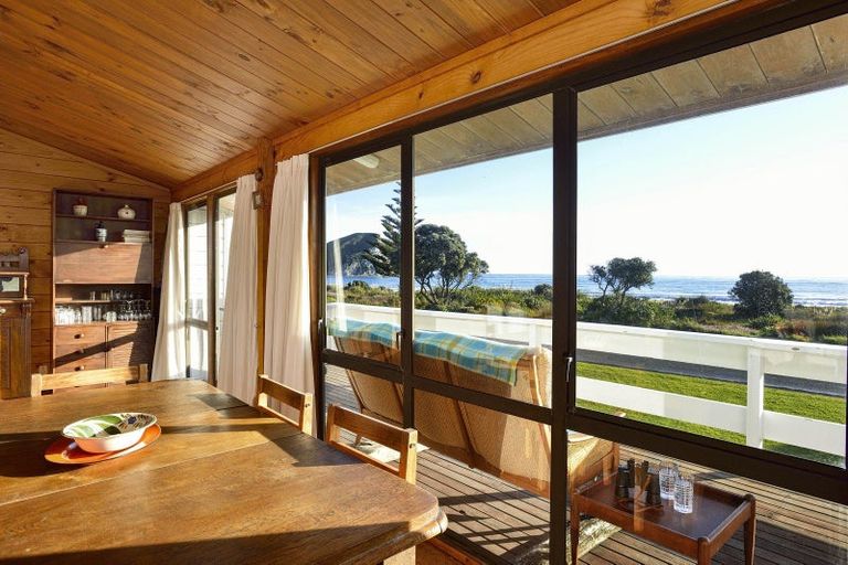 Photo of property in 11 Moana Drive, Mahia, 4198