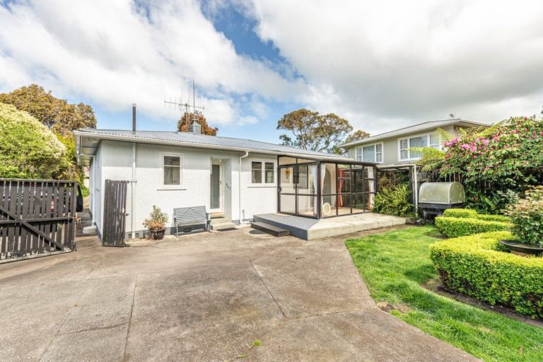 Photo of property in 62 Parkes Avenue, Saint Johns Hill, Whanganui, 4501