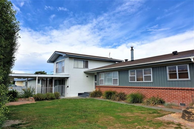 Photo of property in 37 James Foley Avenue, Pirimai, Napier, 4112