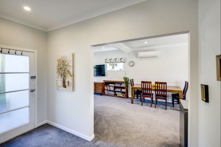 Photo of property in 91 Puketapu Road, Taradale, Napier, 4112