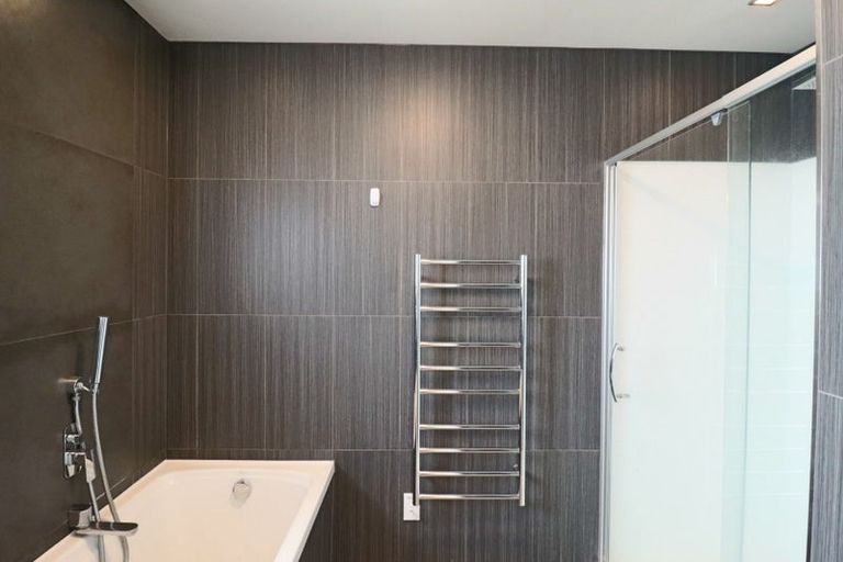 Photo of property in 55 Dignan Street, Point Chevalier, Auckland, 1022