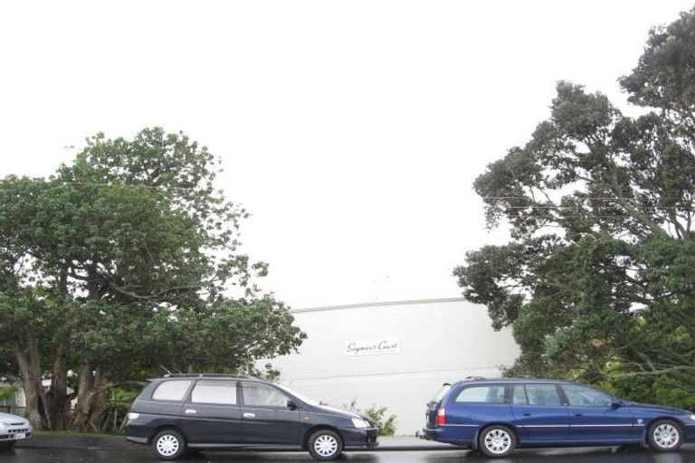Photo of property in 4/34 Uxbridge Road, Mellons Bay, Auckland, 2014