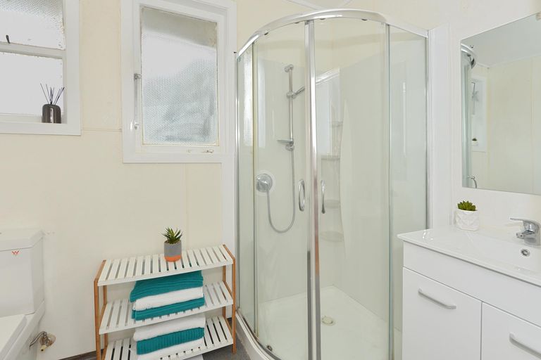 Photo of property in 3 Ogle Crescent, Te Kamo, Whangarei, 0112