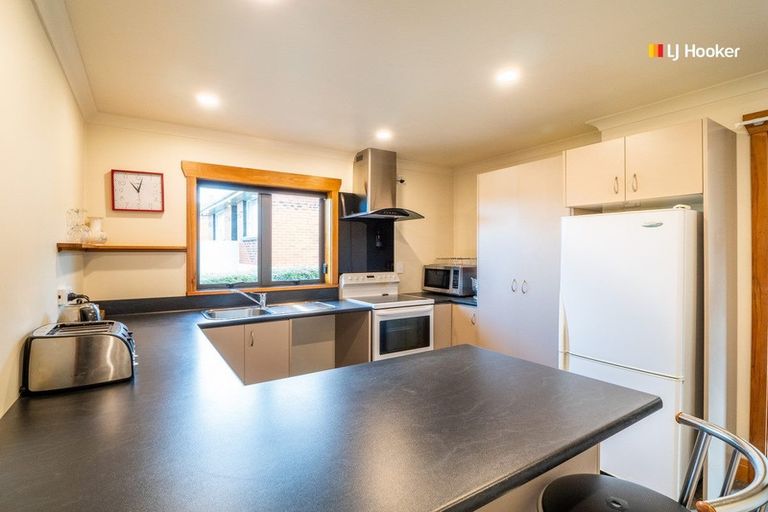 Photo of property in 299 Main South Road, Green Island, Dunedin, 9018