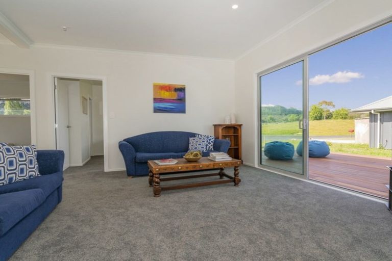 Photo of property in 28 Navigation Drive, Cooks Beach, Whitianga, 3591