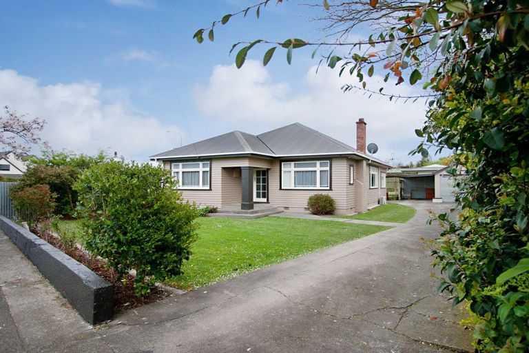 Photo of property in 9 East Street, Terrace End, Palmerston North, 4410